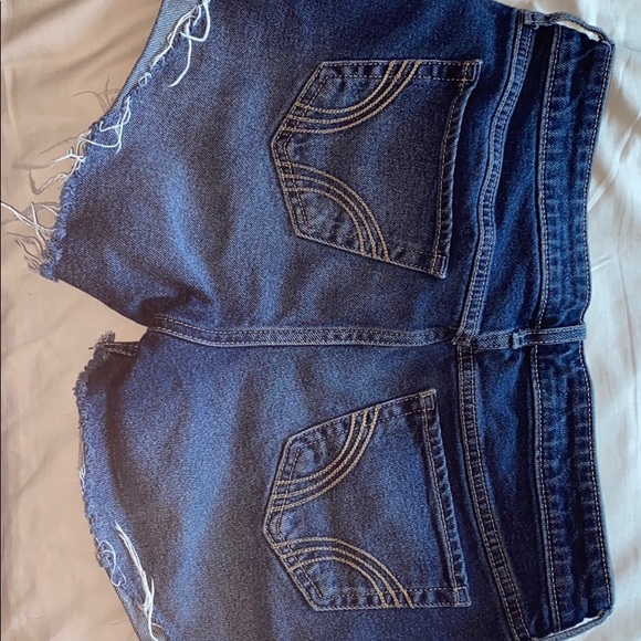 Hollister denim shorts - Picture 2 of 3